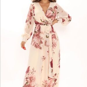 Through The Gardens Maxi Dress - Ivory/combo - S fashion nova